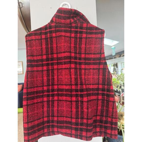 Talbots Women’s Red Plaid Sherpa Fleece Vest Button Front Sz Large - Picture 3 of 3
